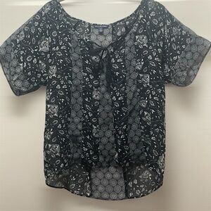 American Eagle Outfitters Black and Gray Floral Blouse